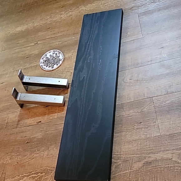 Floating shelves Like New black wood grain brushed aluminum ends set screws MINT - Picture 5 of 17